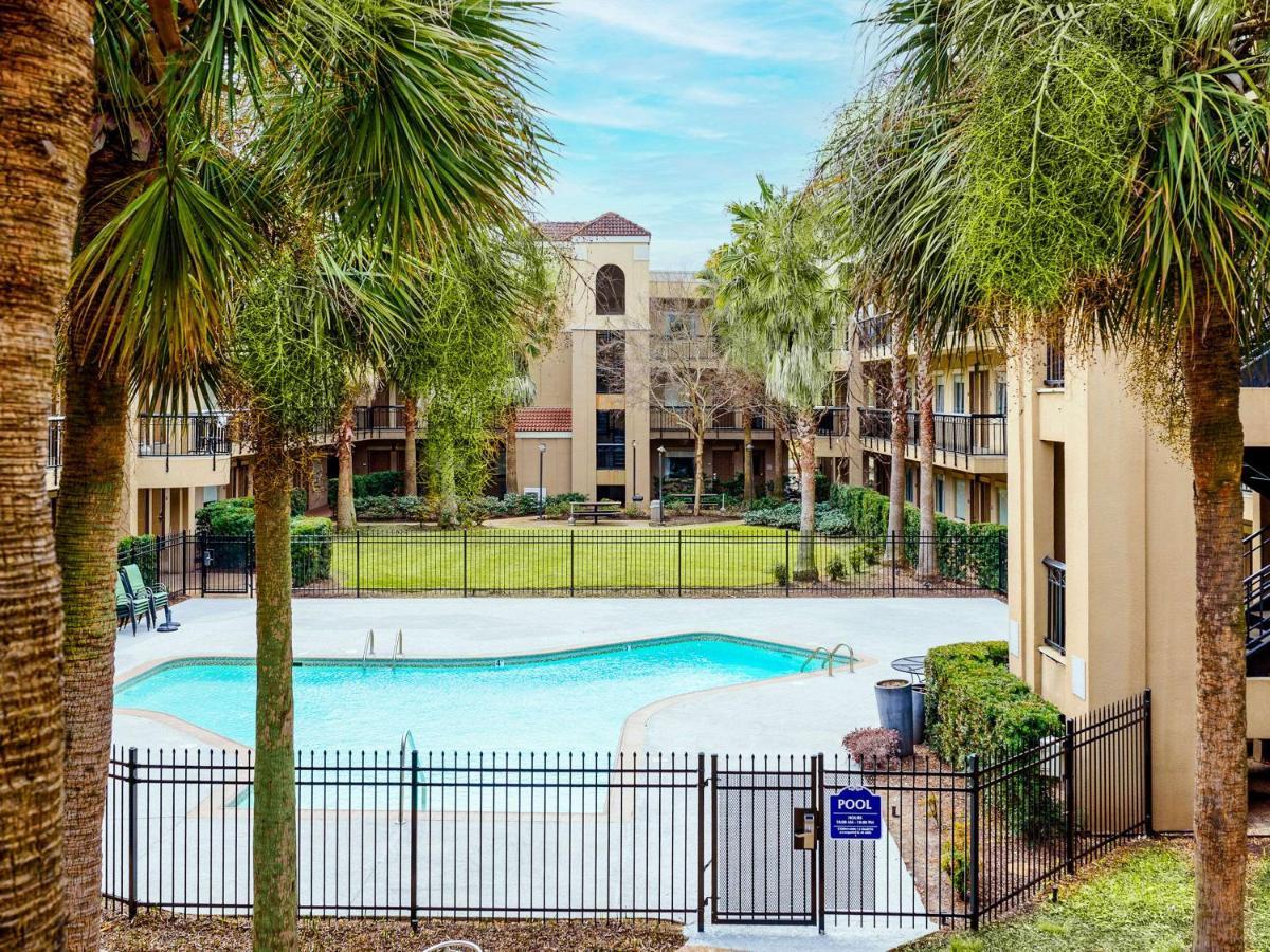 Comfort Suites Baton Rouge South I-10 Inniswold Exterior foto