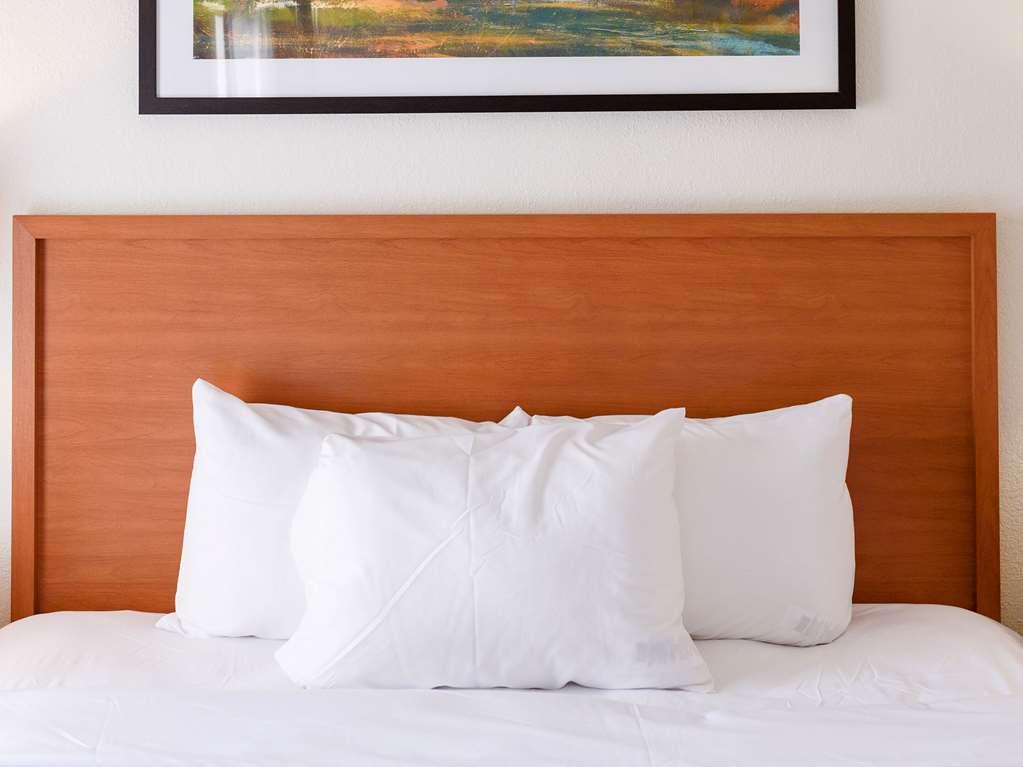 Comfort Suites Baton Rouge South I-10 Inniswold Habitación foto