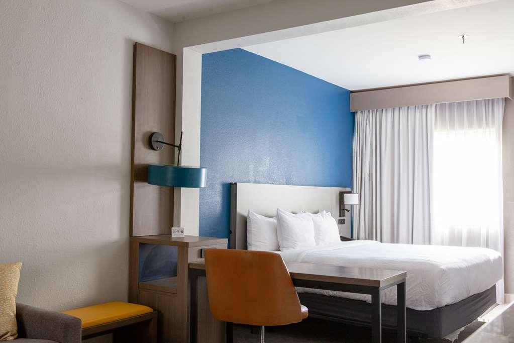 Comfort Suites Baton Rouge South I-10 Inniswold Habitación foto